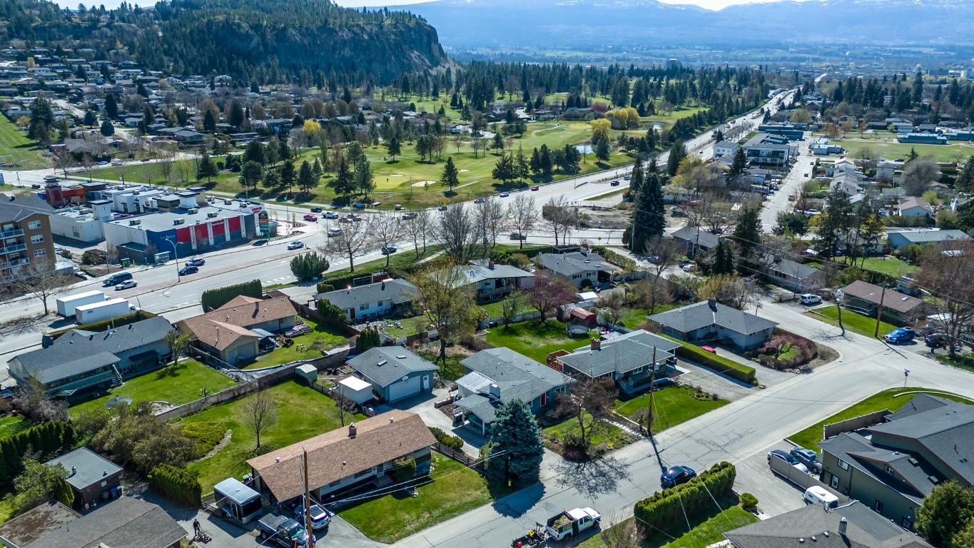 









703


Glenburn

Street,
Kelowna,




BC
V1Y 4G4

