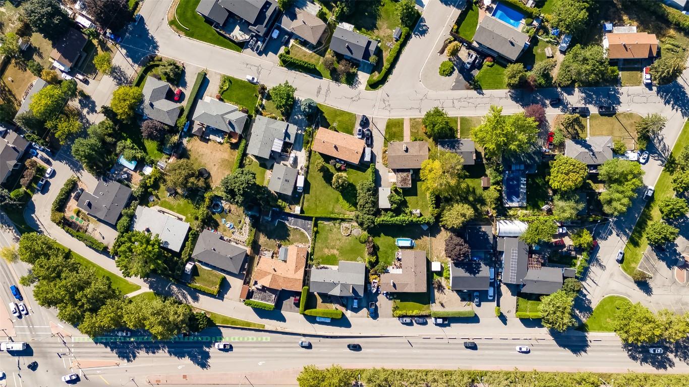 









1880


Broadview

Avenue,
Kelowna,







BC
V1Y 4N8

