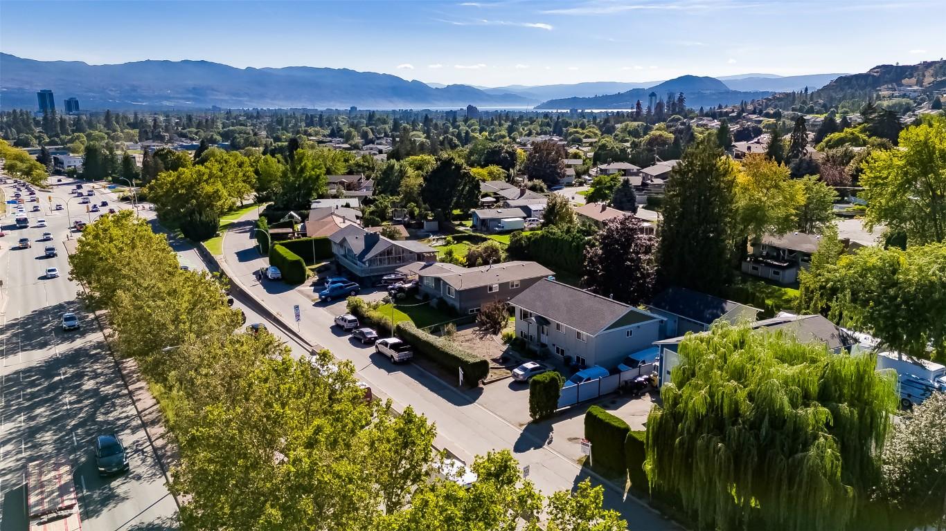 









750


Glenmore

Drive,
Kelowna,




BC
V1Y 4N8

