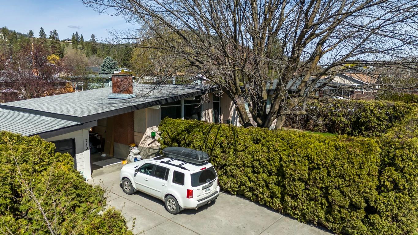 









750


Glenmore

Drive,
Kelowna,




BC
V1Y 4N8

