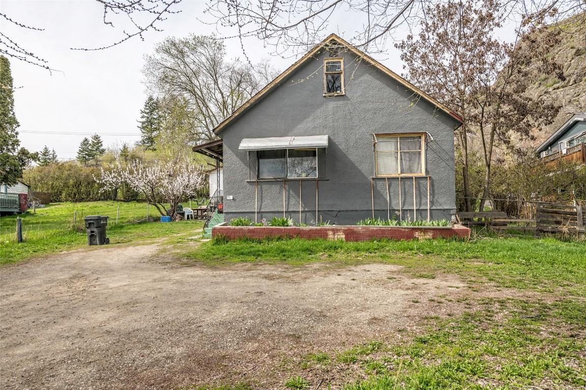 









4005


30

Avenue,
Vernon,




BC
V1T 2G2

