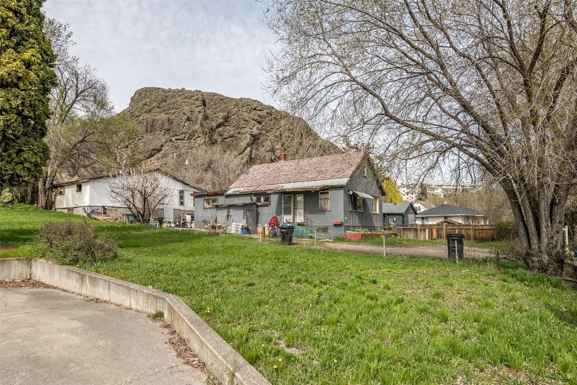 









4005


30

Avenue,
Vernon,




BC
V1T 2G2

