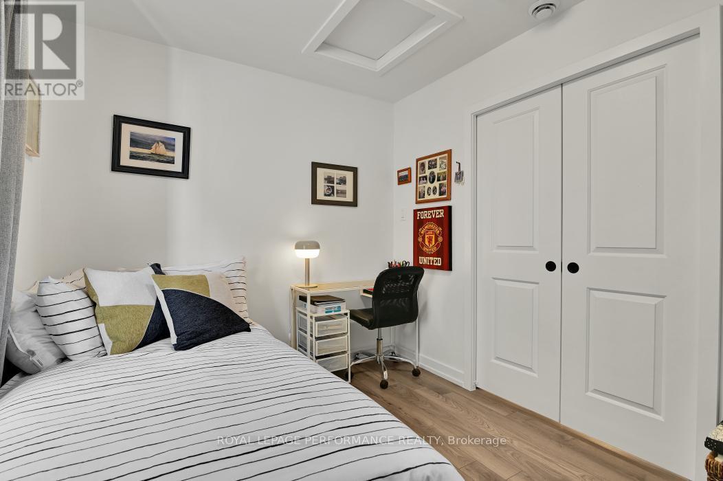 












202 - 83 ST MORITZ TERRACE

,
Russell,




Ontario
K0A1W0

