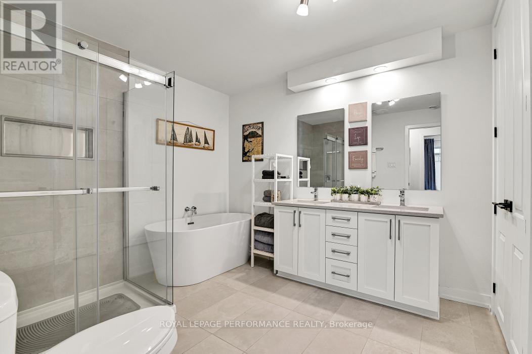 












202 - 83 ST MORITZ TERRACE

,
Russell,




Ontario
K0A1W0

