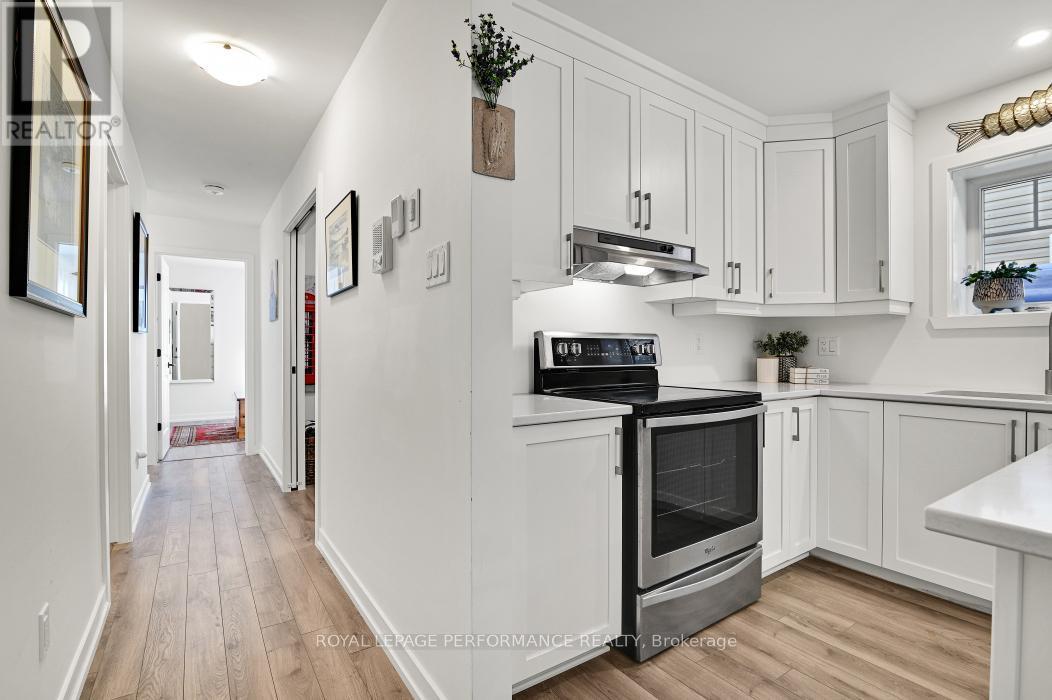 












202 - 83 ST MORITZ TERRACE

,
Russell,




Ontario
K0A1W0

