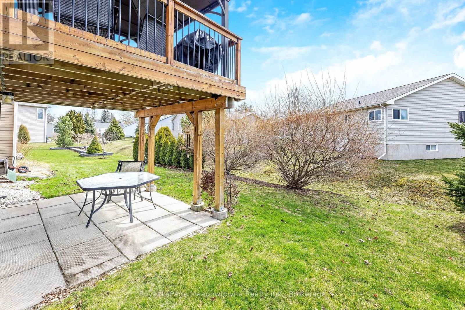 












120 GRACEHILL CRESCENT

,
Hamilton (Freelton),




Ontario
L8B1A5

