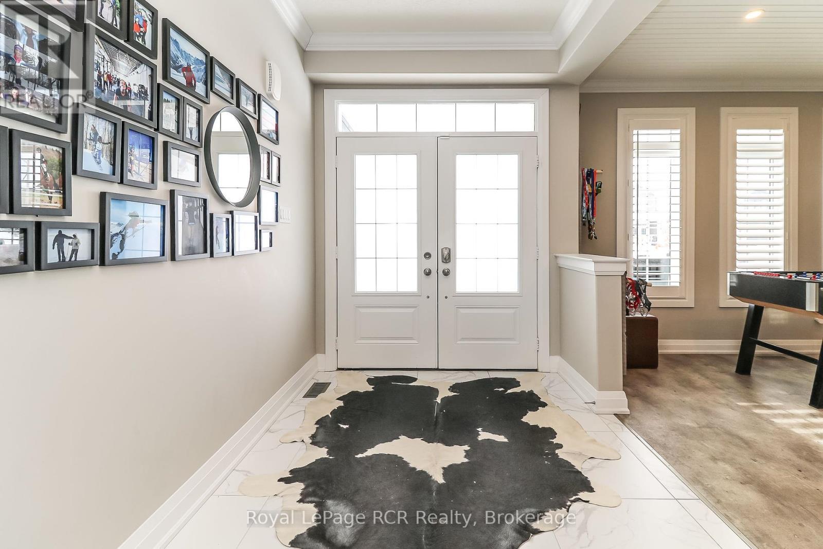 












17 GILPIN CRESCENT

,
Collingwood,




Ontario
L9Y0Z2

