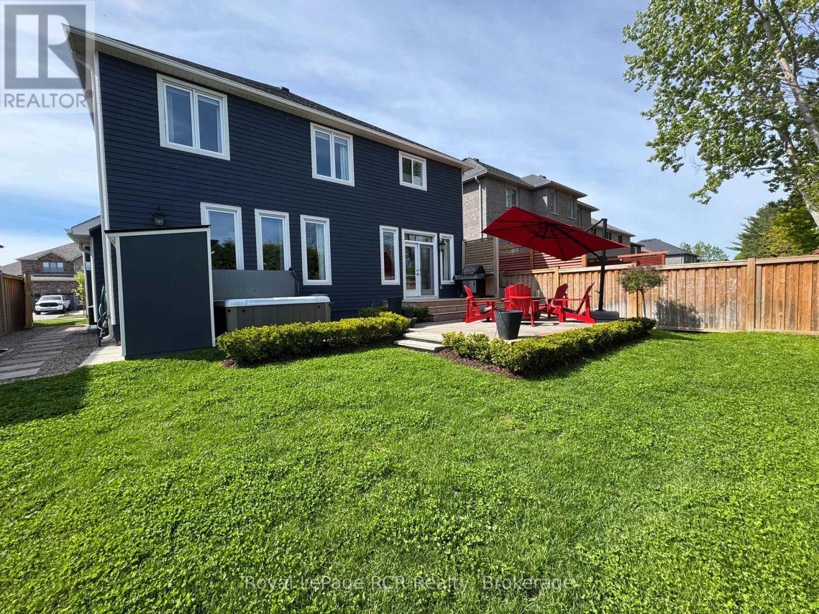 












17 GILPIN CRESCENT

,
Collingwood,




Ontario
L9Y0Z2


