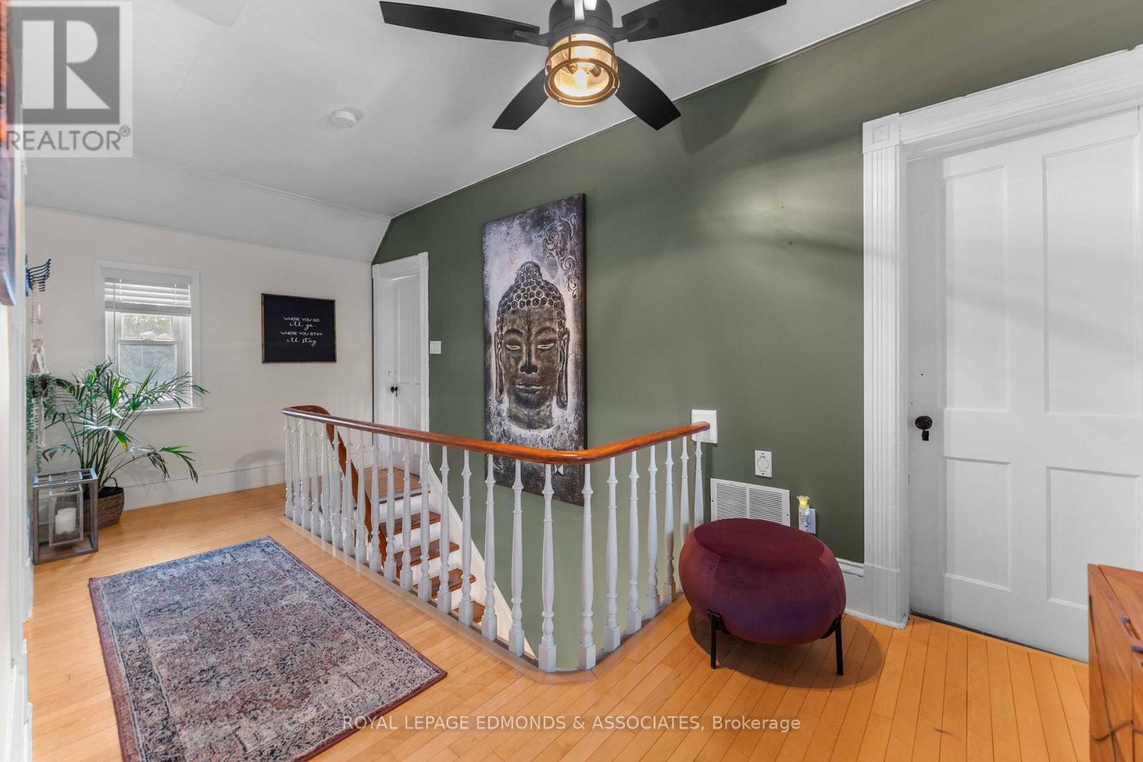 












1077 ALLAN ROAD

,
Laurentian Hills,




Ontario
K0J1P0

