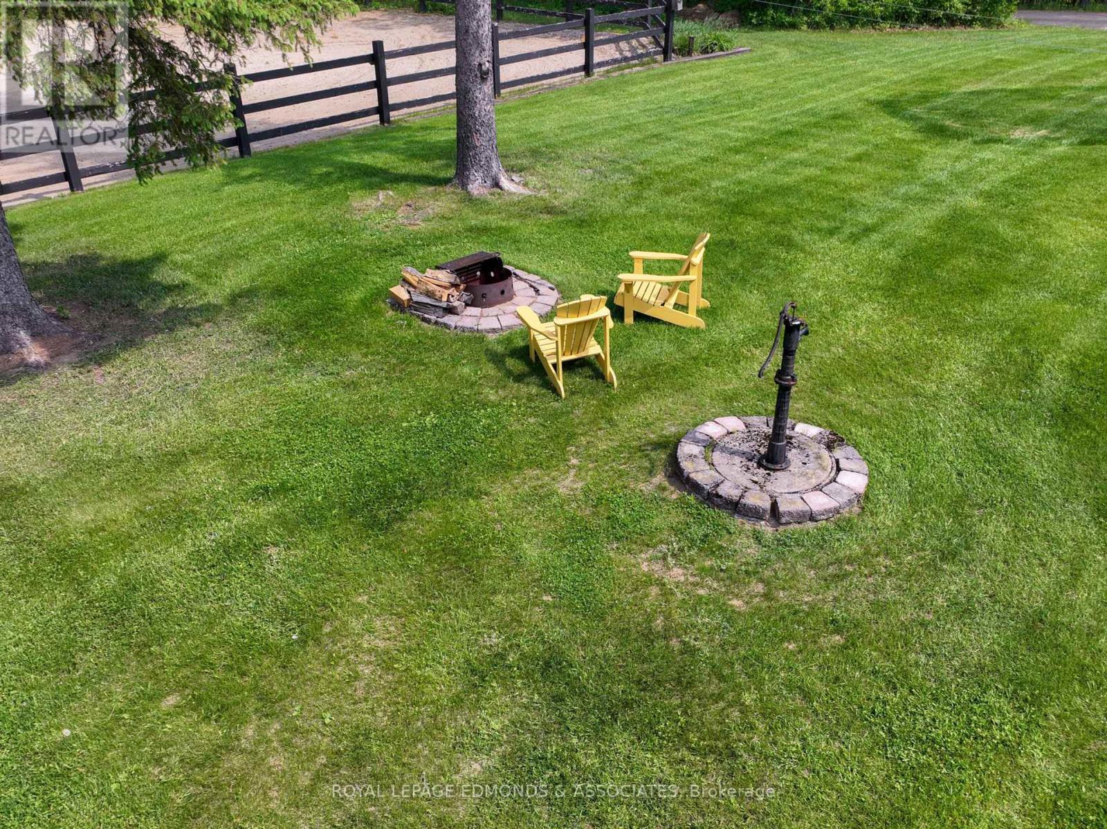 












1077 ALLAN ROAD

,
Laurentian Hills,




Ontario
K0J1P0

