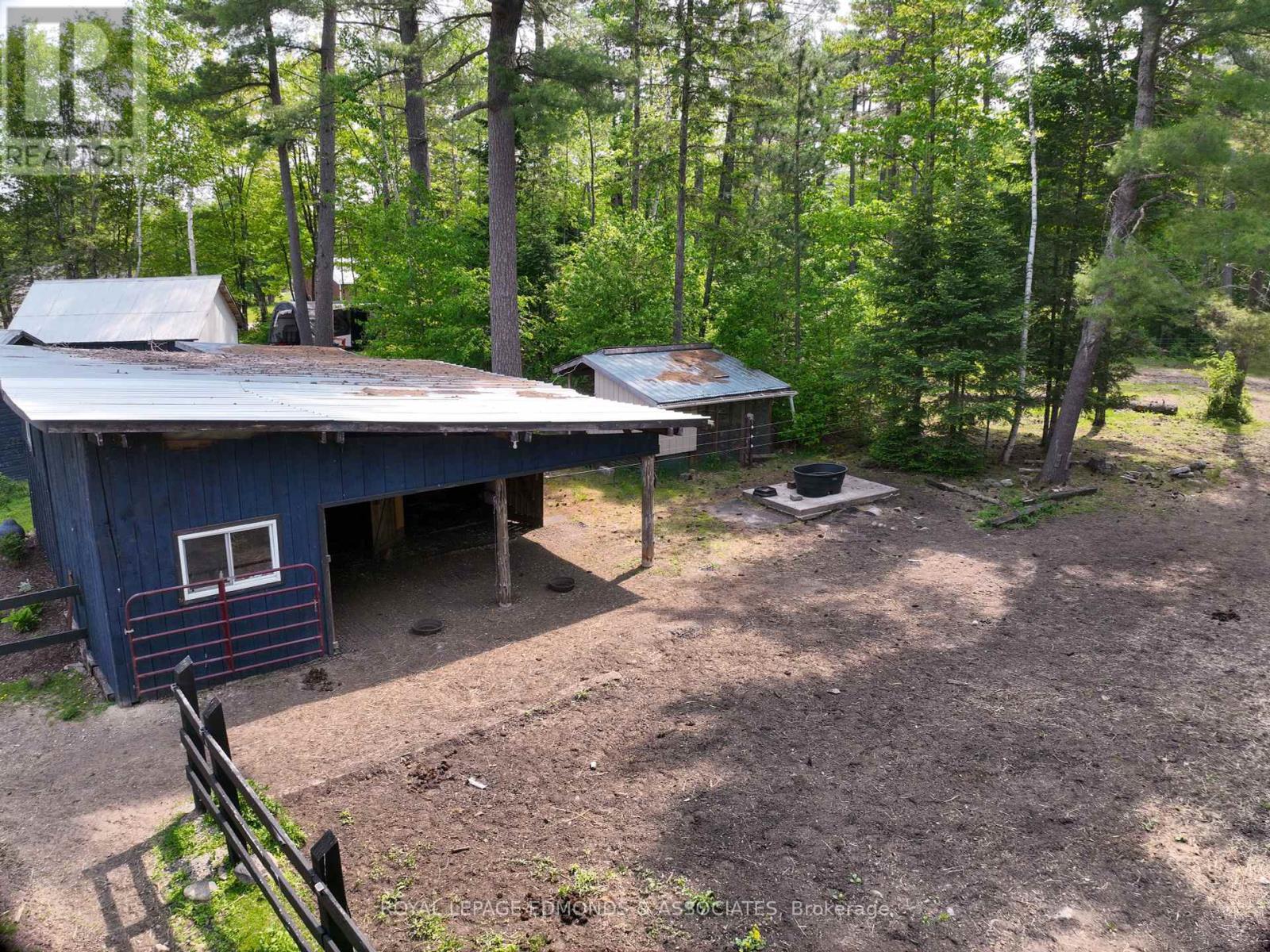 












1077 ALLAN ROAD

,
Laurentian Hills,




Ontario
K0J1P0

