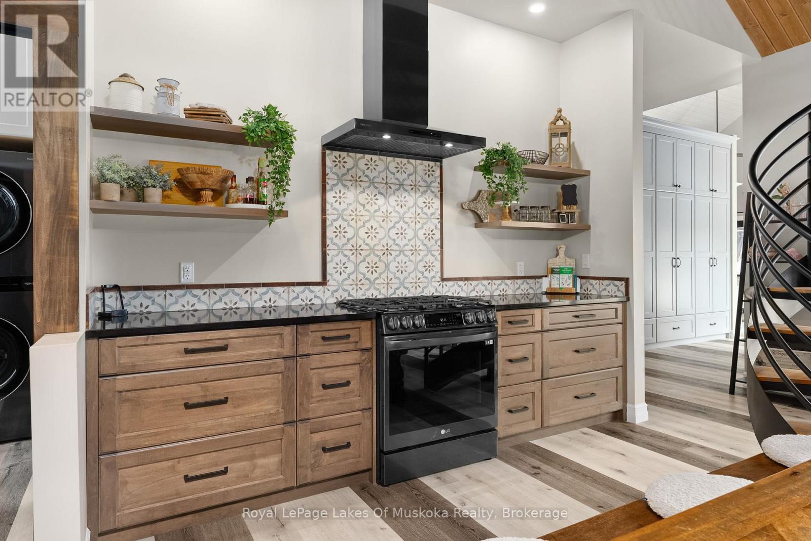 












679 BOULDER ROAD

,
South River,




Ontario
P0A1X0

