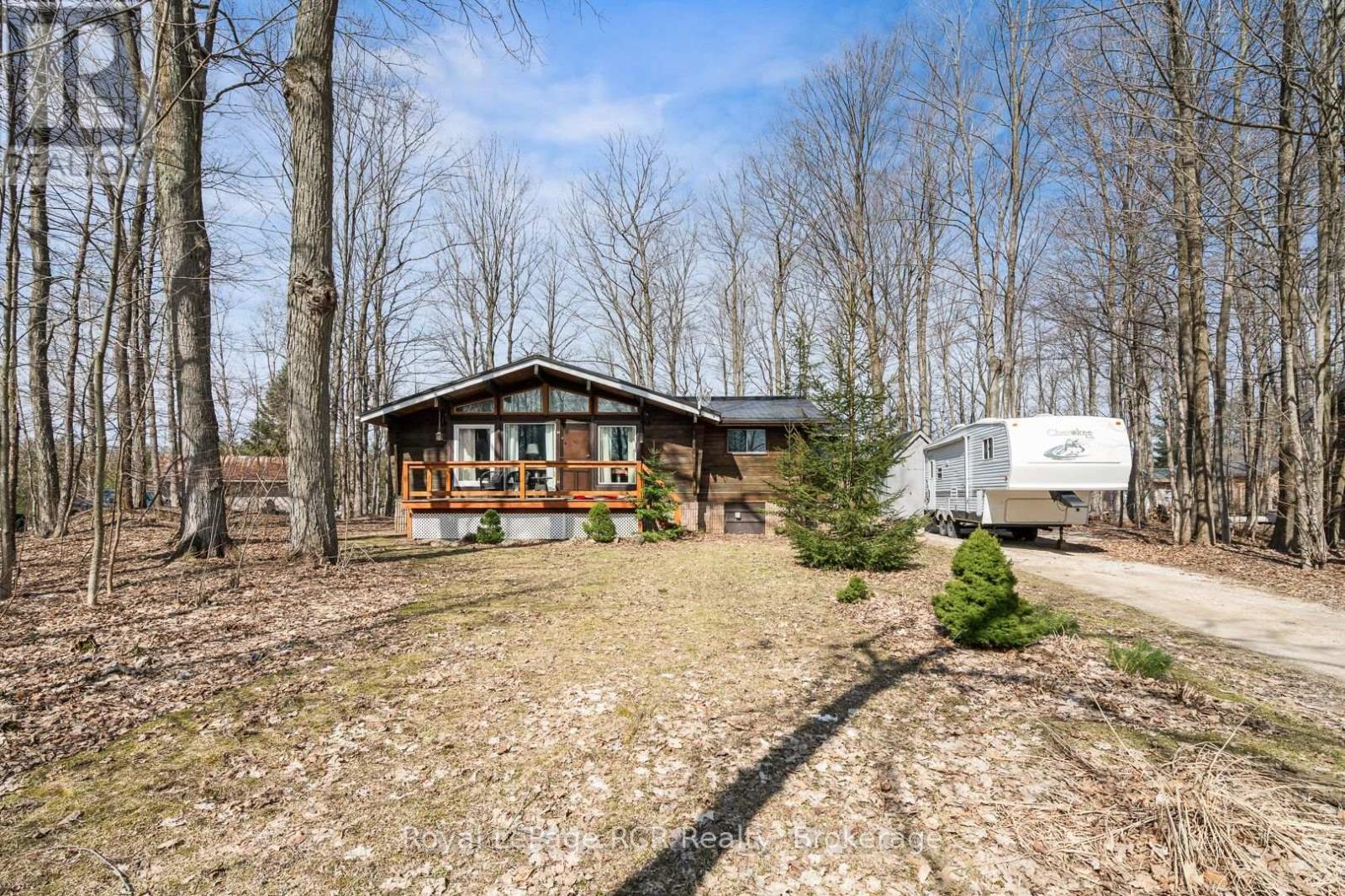 












117 MCCULLOUGH LAKE DRIVE

,
Chatsworth,




Ontario
N0H2V0

