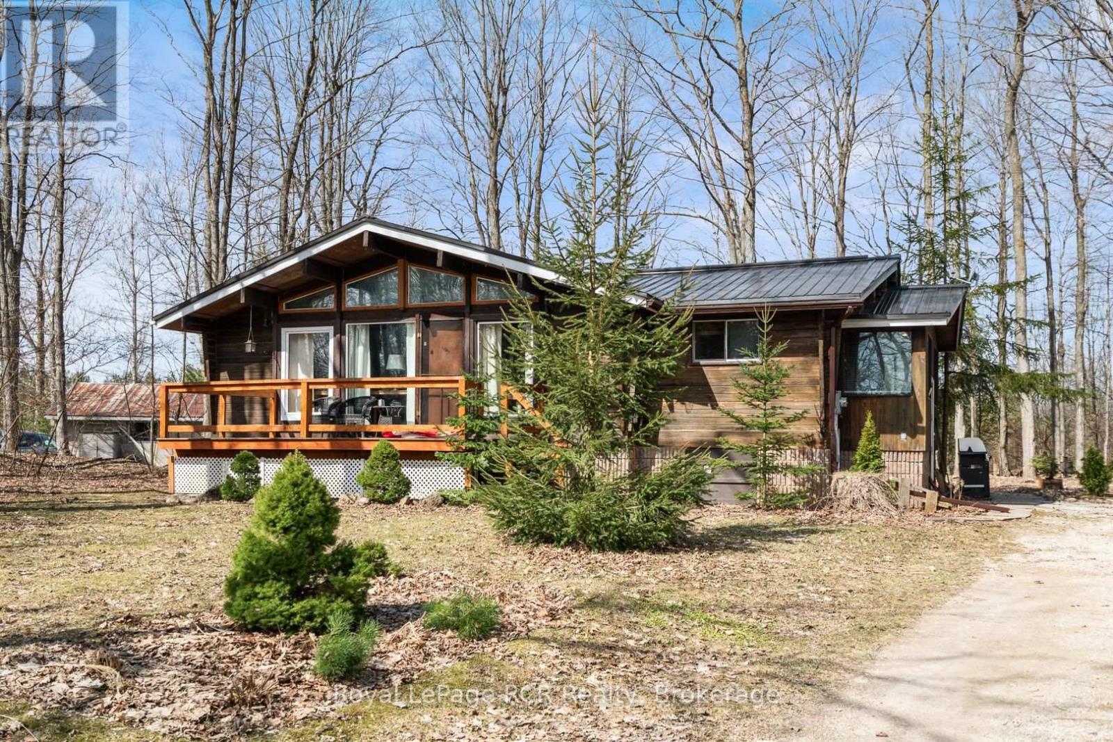 












117 MCCULLOUGH LAKE DRIVE

,
Chatsworth,




Ontario
N0H2V0

