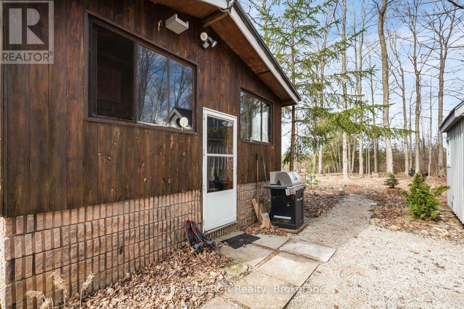 












117 MCCULLOUGH LAKE DRIVE

,
Chatsworth,




Ontario
N0H2V0

