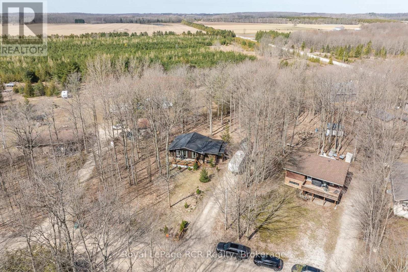 












117 MCCULLOUGH LAKE DRIVE

,
Chatsworth,




Ontario
N0H2V0

