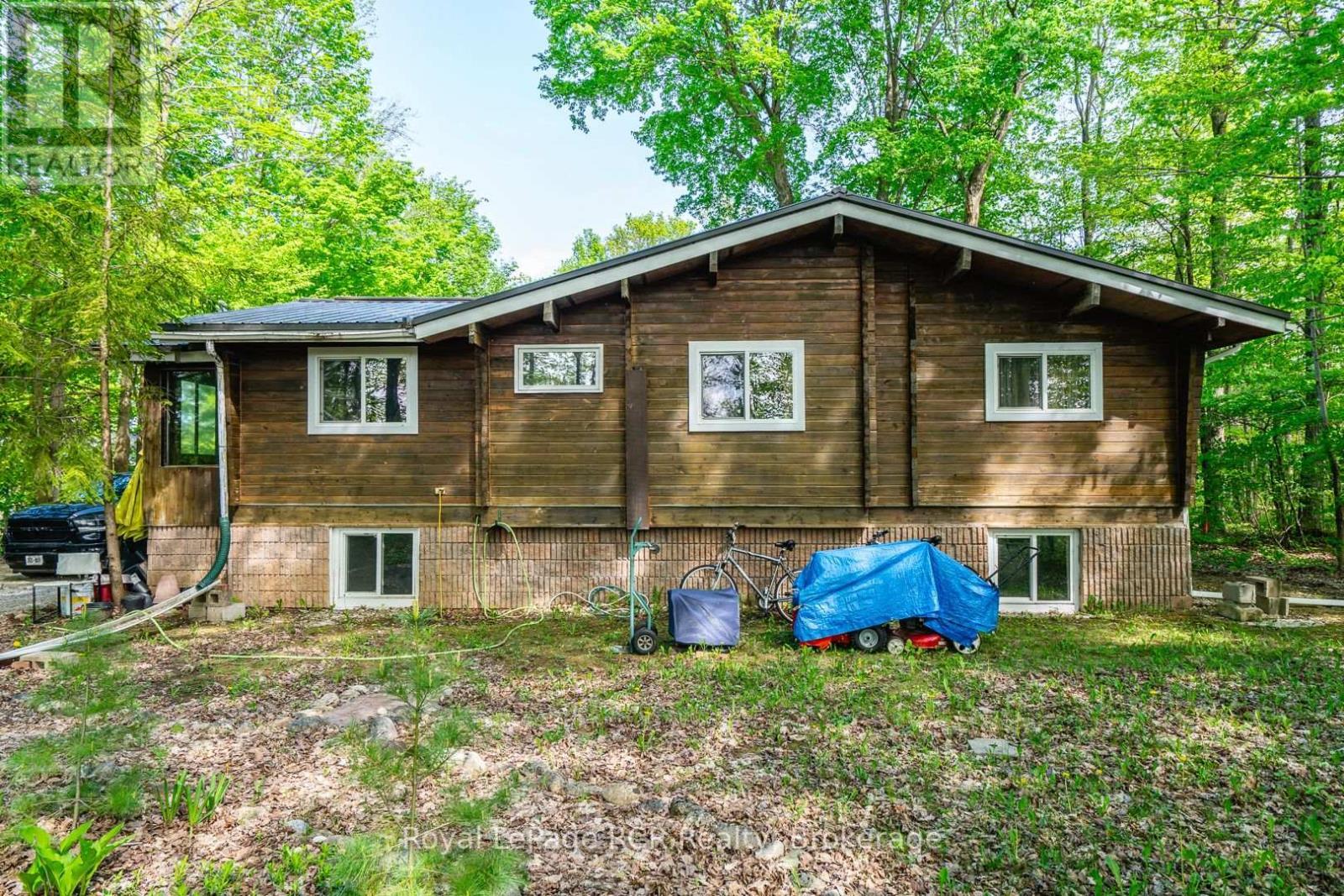 












117 MCCULLOUGH LAKE DRIVE

,
Chatsworth,




Ontario
N0H2V0

