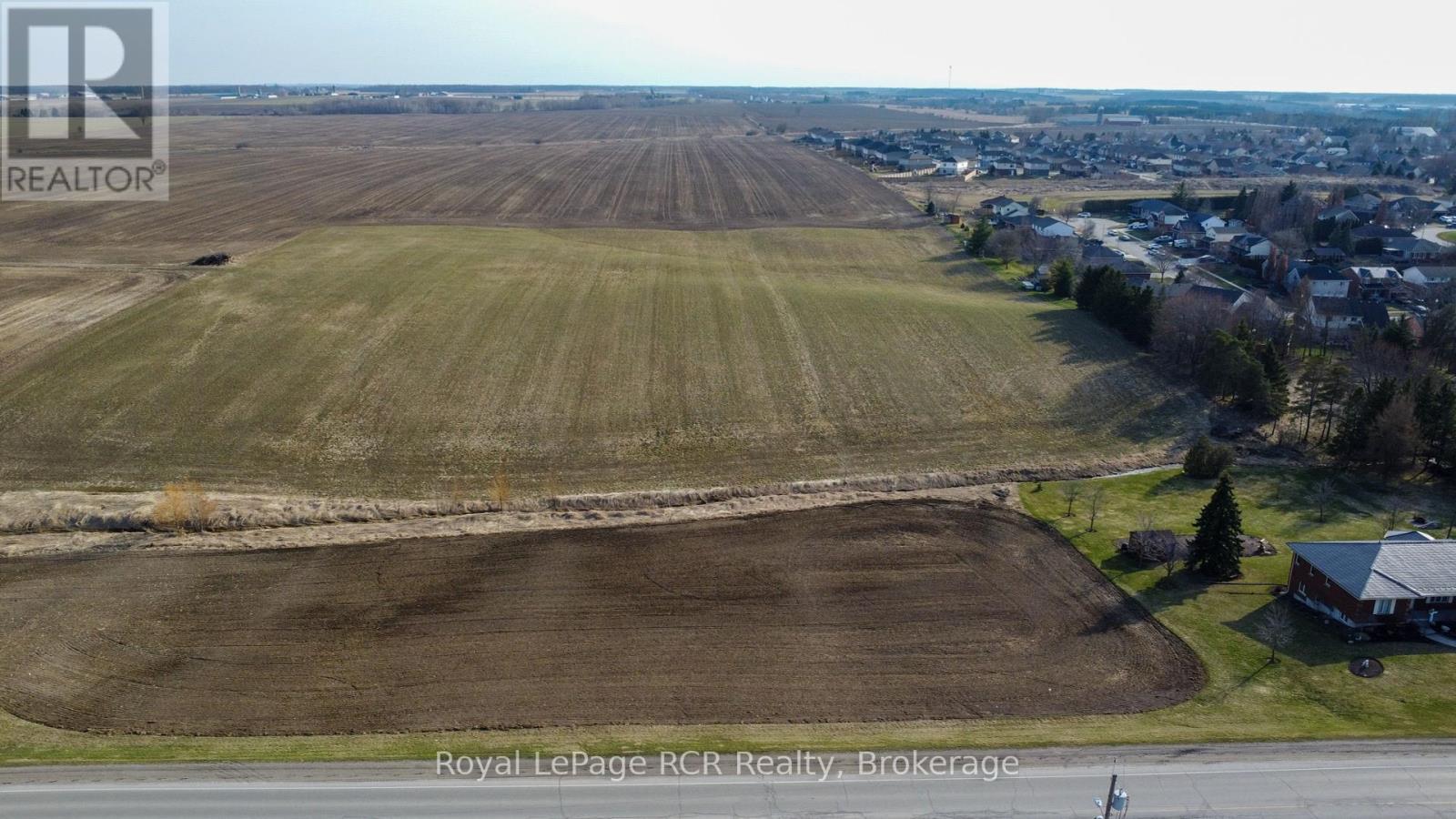 












7950 WELLINGTON ROAD 8 ROAD

,
Mapleton,







Ontario
N0G1P0

