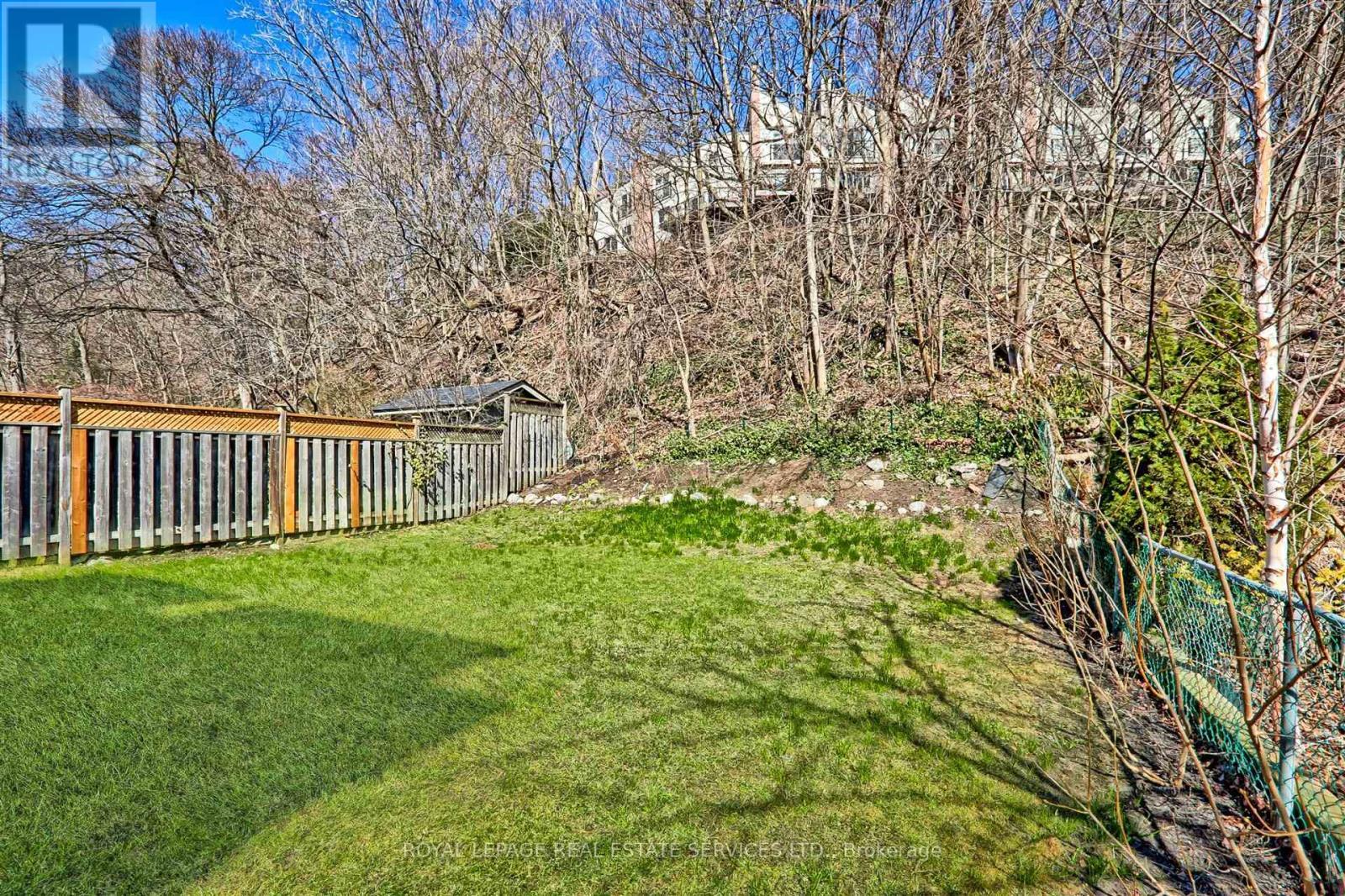 












17 WORTHINGTON CRESCENT

,
Toronto,




Ontario
M6S3P5

