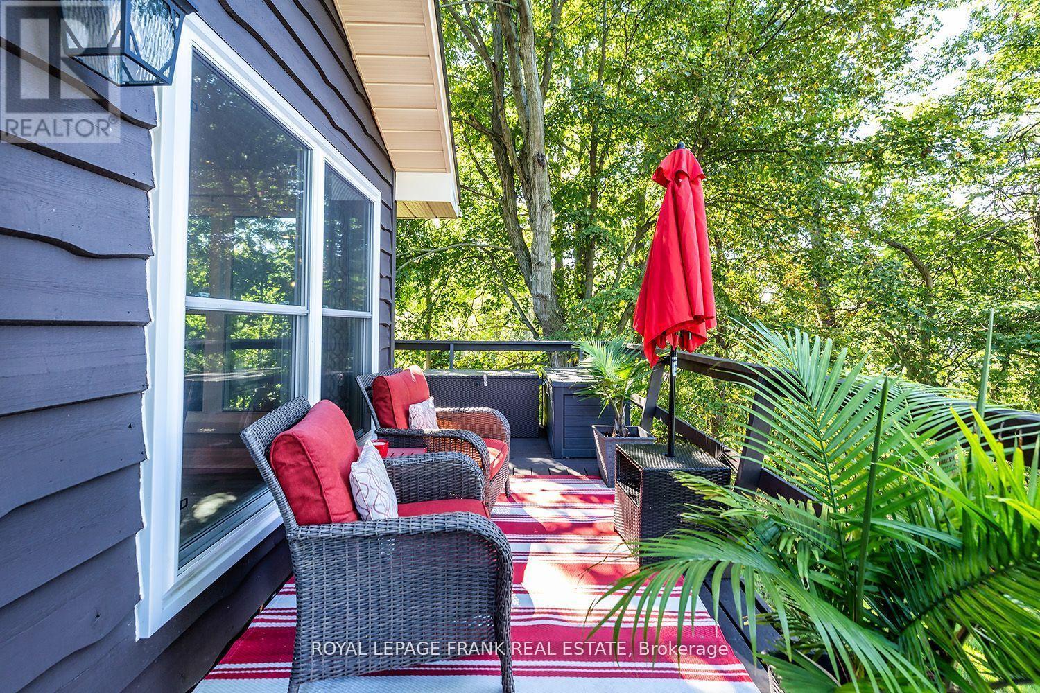 












4 PETTET DRIVE

,
Scugog (Port Perry),




Ontario
L9L1B4


