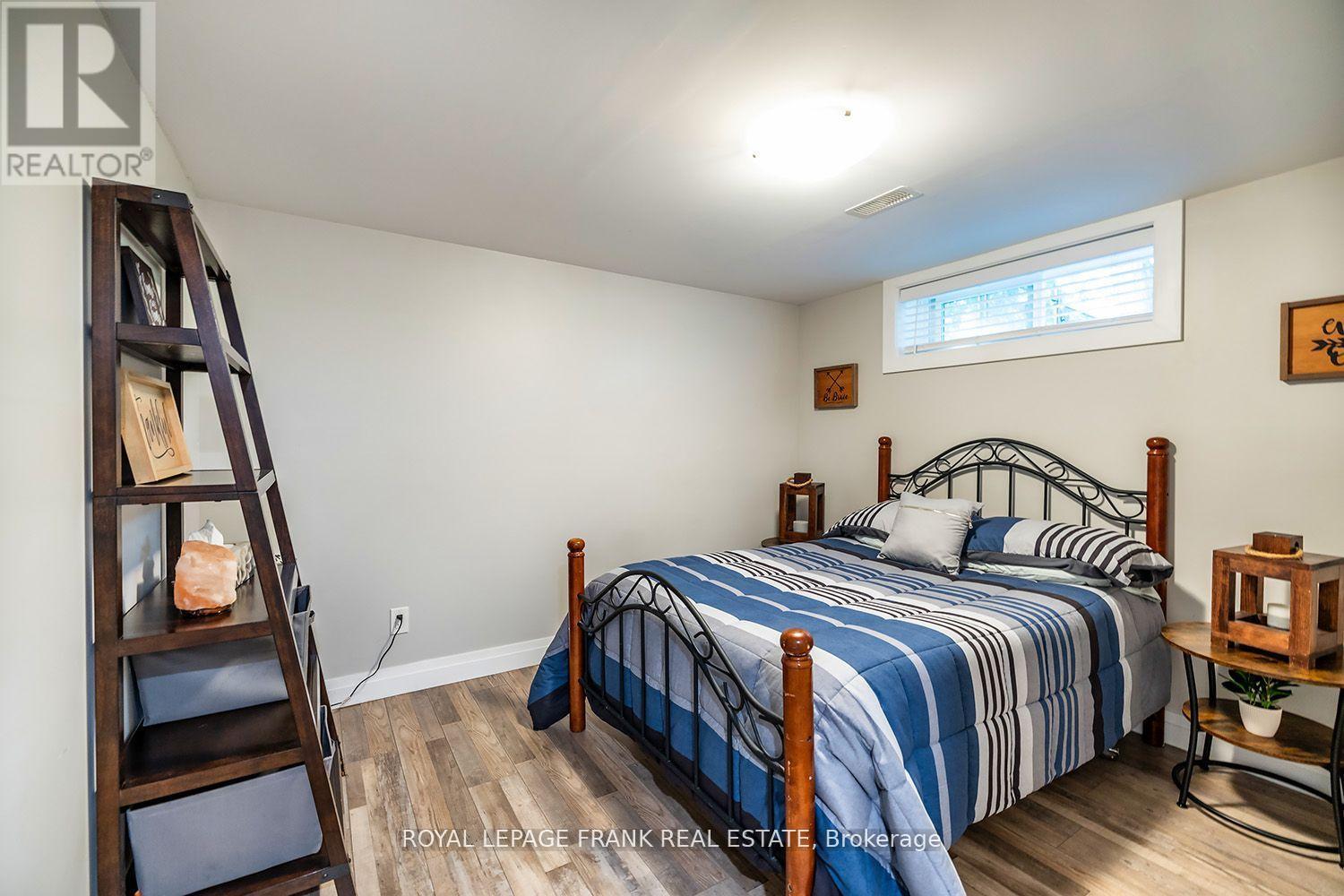 












4 PETTET DRIVE

,
Scugog (Port Perry),




Ontario
L9L1B4

