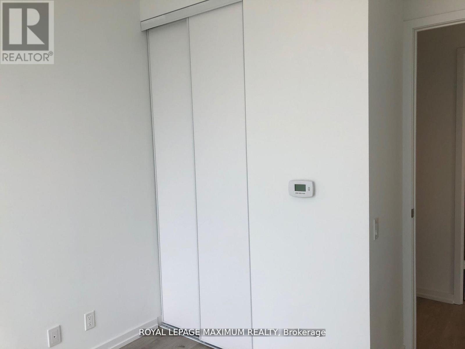 












4102 - 7890 JANE STREET

,
Vaughan,




Ontario
L4K0K9

