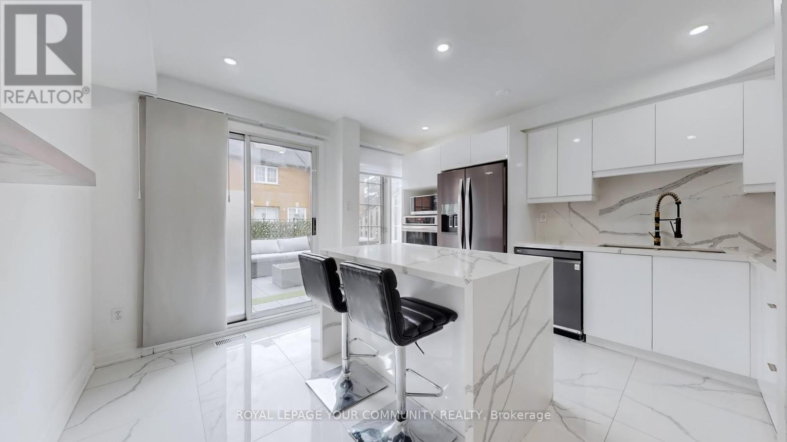 












148 RORY ROAD

,
Toronto,




Ontario
M6L3G4

