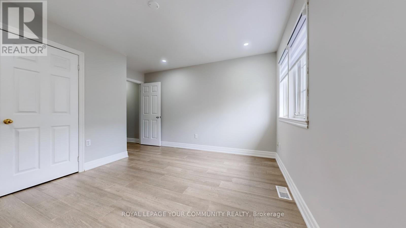 












148 RORY ROAD

,
Toronto,




Ontario
M6L3G4

