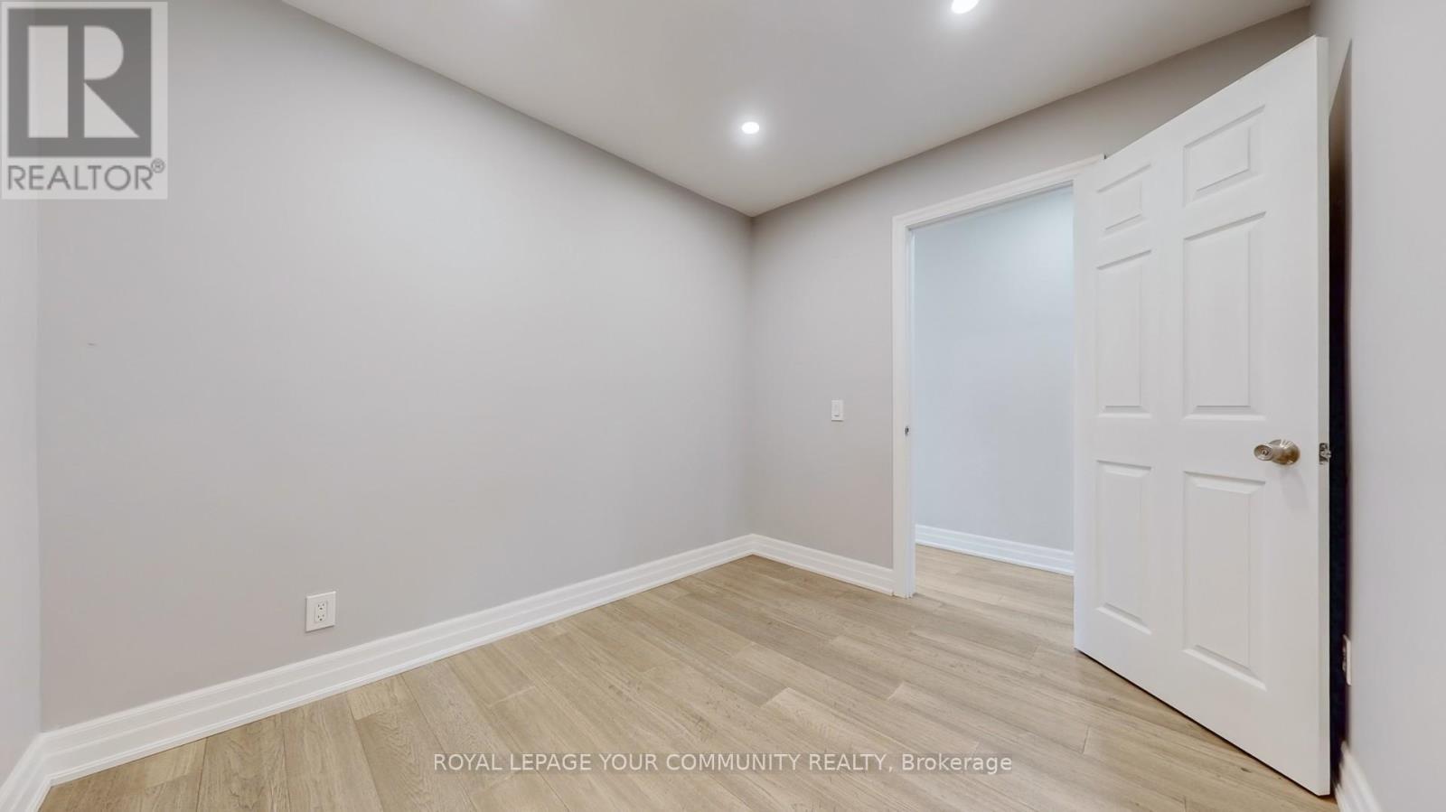 












148 RORY ROAD

,
Toronto,




Ontario
M6L3G4

