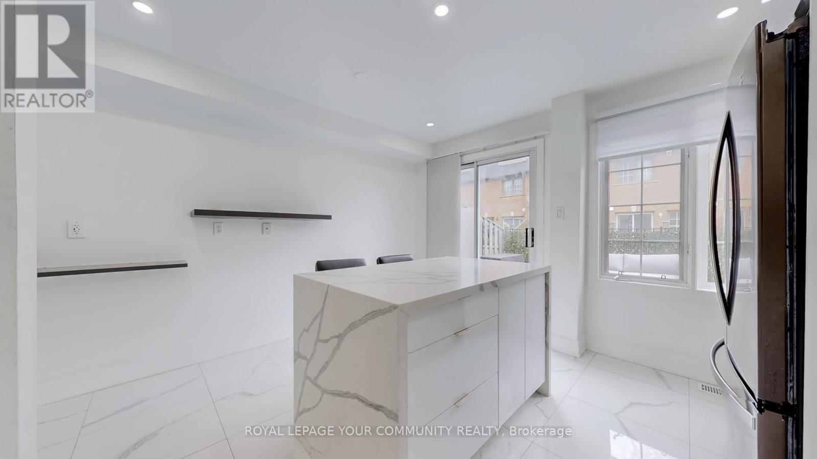 












148 RORY ROAD

,
Toronto,




Ontario
M6L3G4

