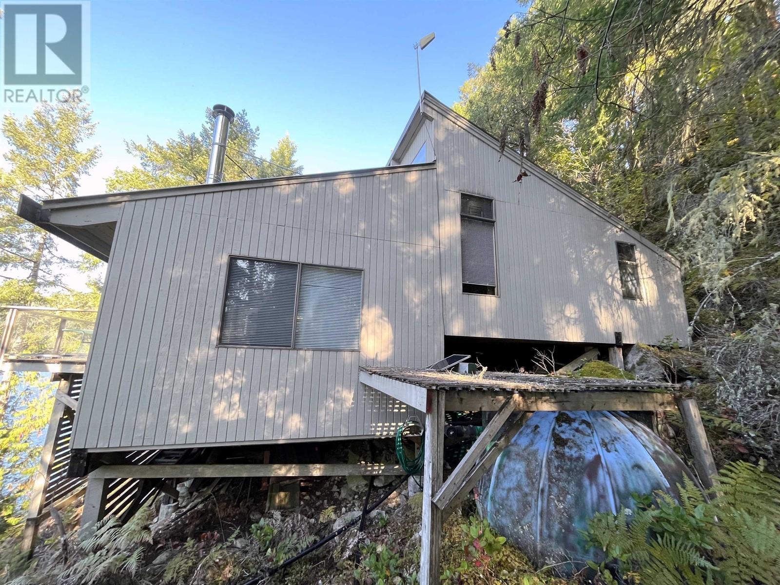 












Lot 2 SAKINAW LAKE

,
Pender Harbour,




British Columbia
V0N2H0

