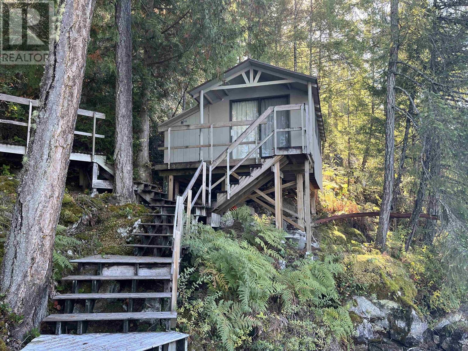 












Lot 2 SAKINAW LAKE

,
Pender Harbour,




British Columbia
V0N2H0

