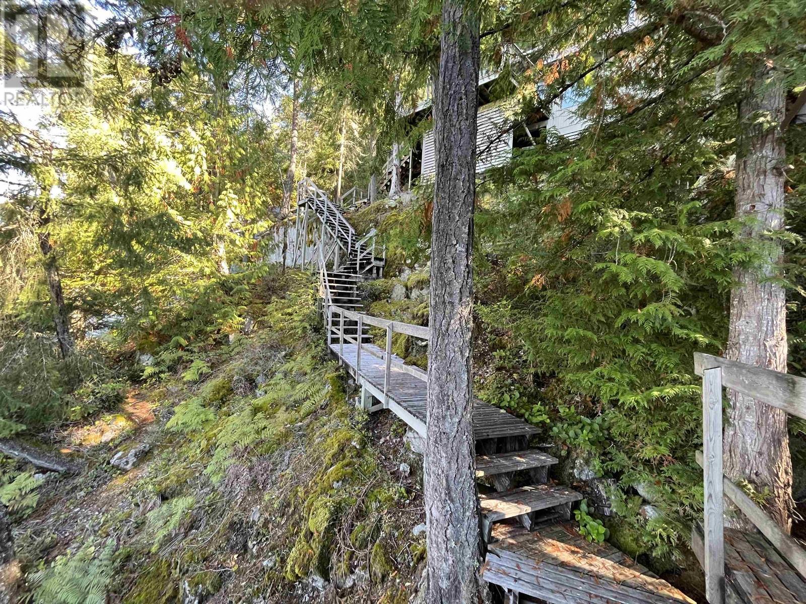 












Lot 2 SAKINAW LAKE

,
Pender Harbour,




British Columbia
V0N2H0

