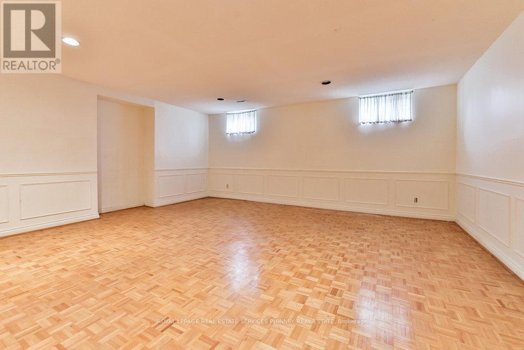 












2390 MISSISSAUGA ROAD

,
Mississauga,




Ontario
L5H2L1

