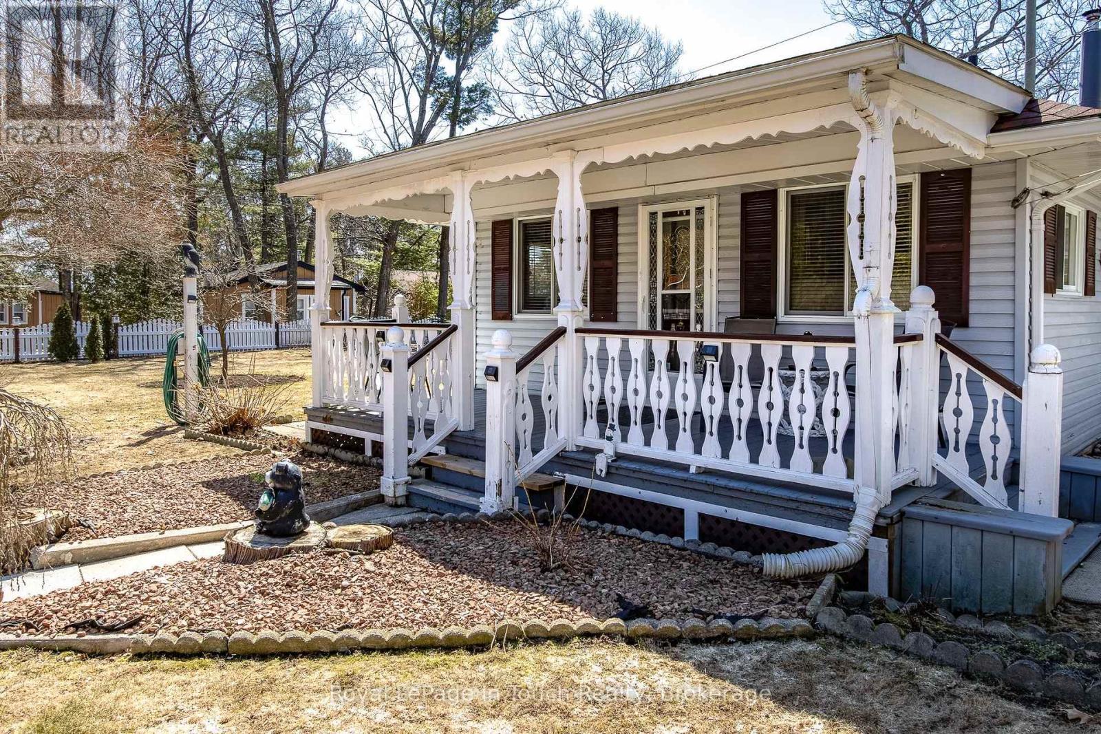 












25 YARWOOD ROAD

,
Tiny,




Ontario
L0L2J0

