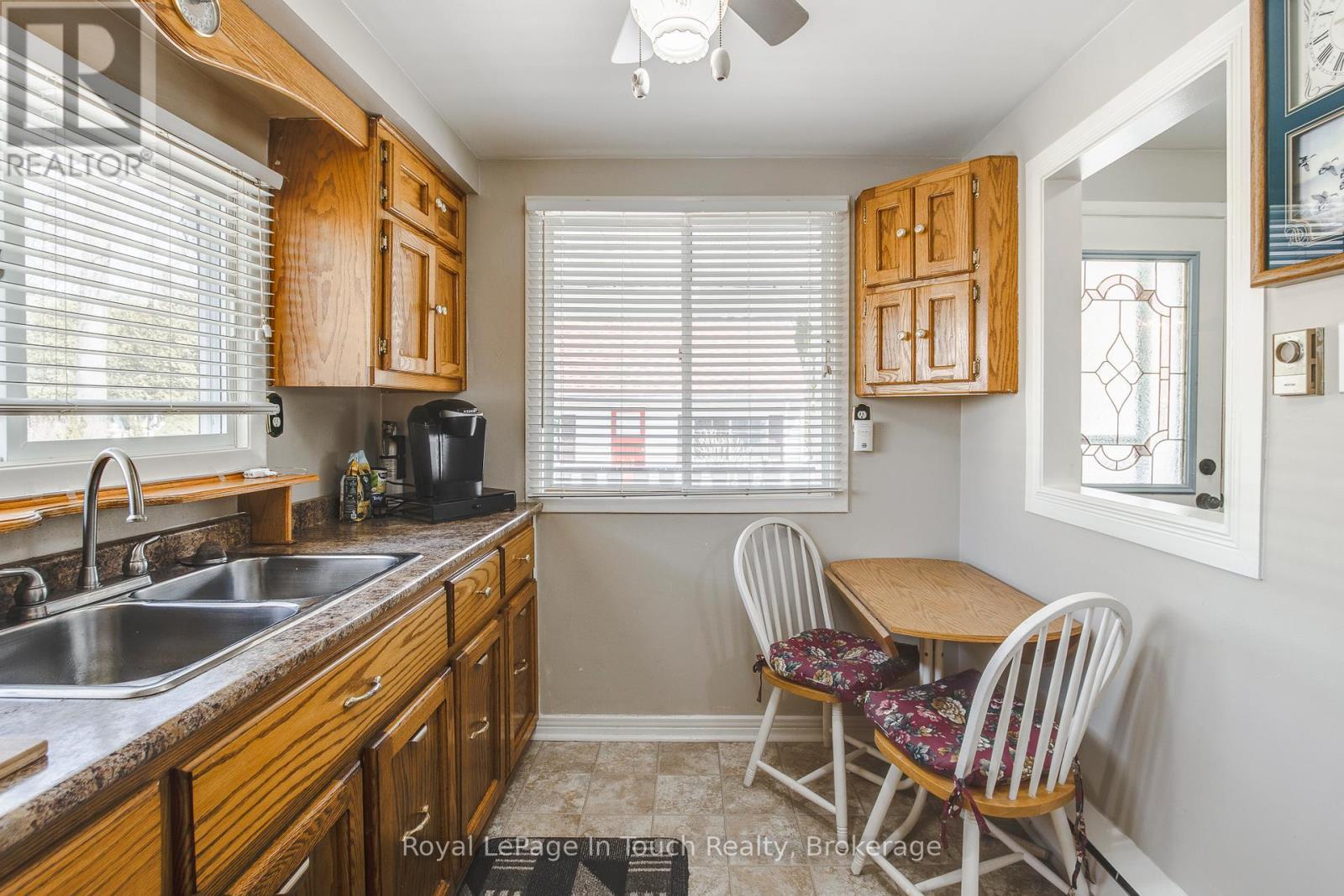 












25 YARWOOD ROAD

,
Tiny,




Ontario
L0L2J0

