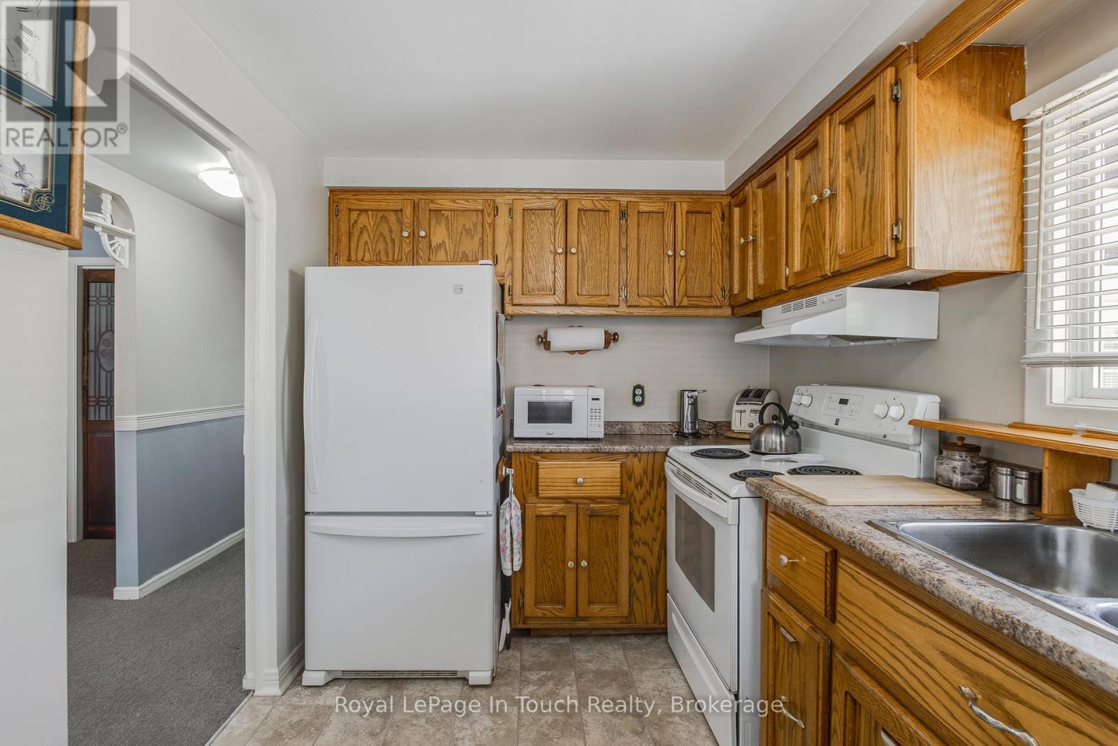 












25 YARWOOD ROAD

,
Tiny,




Ontario
L0L2J0

