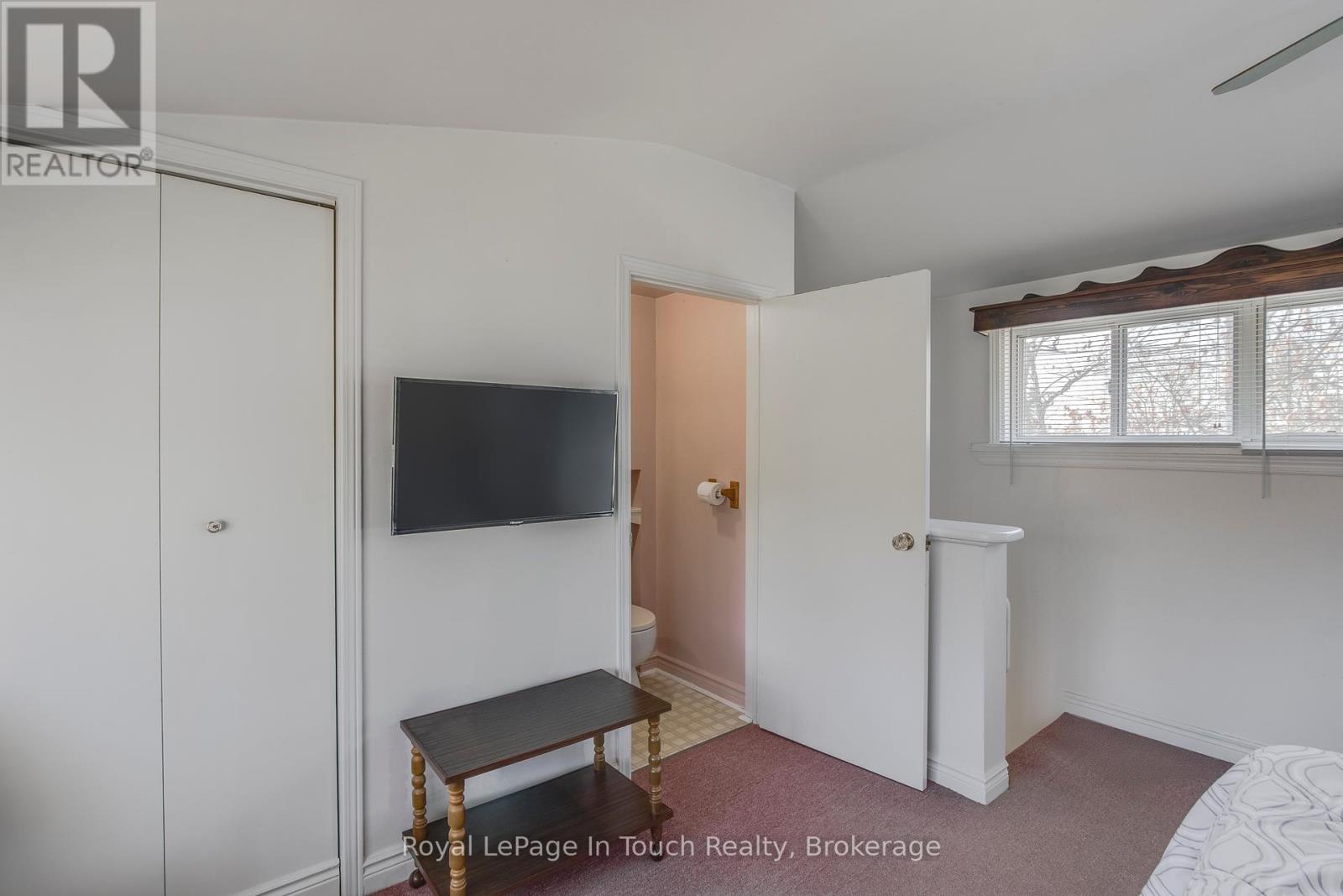 












25 YARWOOD ROAD

,
Tiny,




Ontario
L0L2J0


