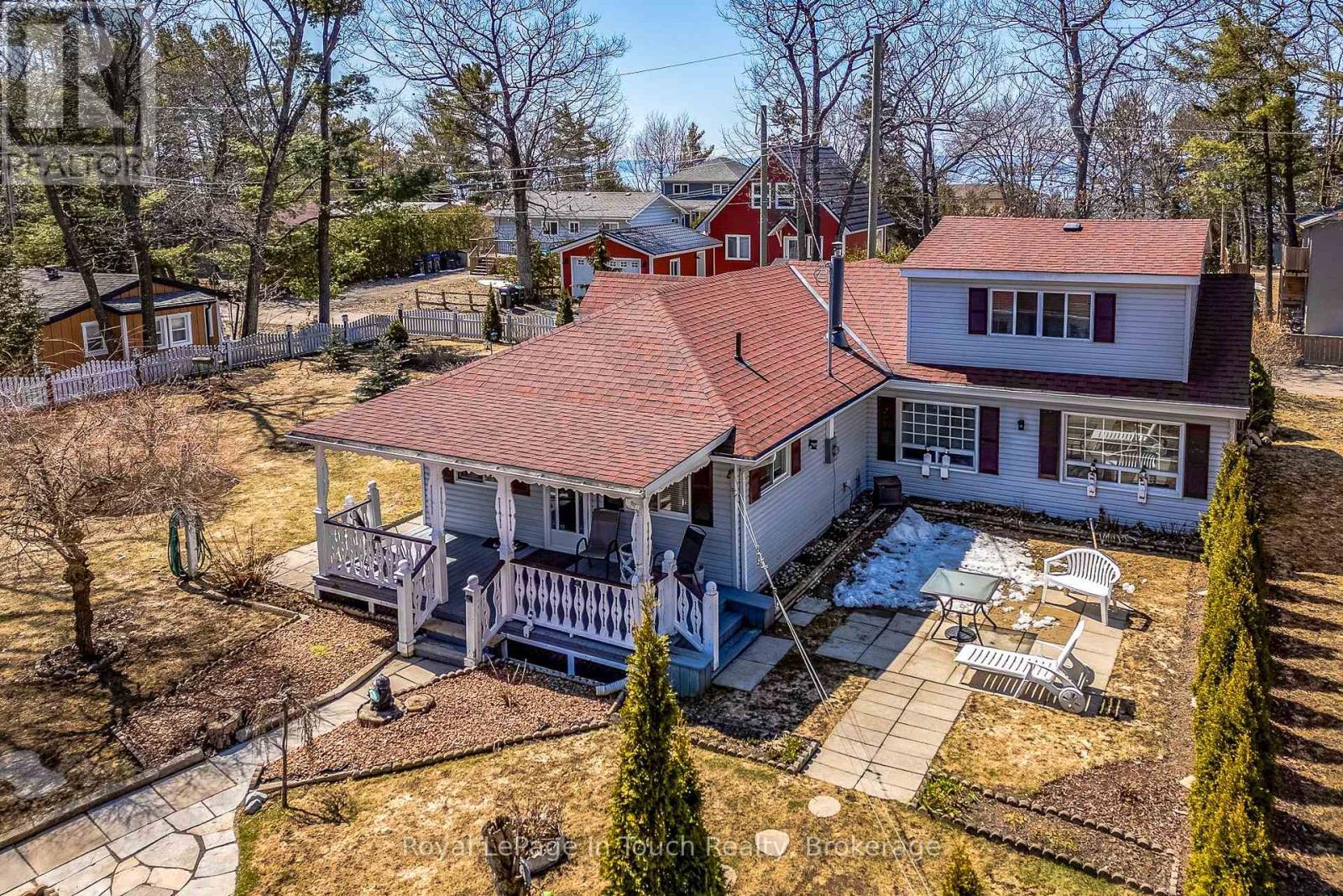 












25 YARWOOD ROAD

,
Tiny,




Ontario
L0L2J0

