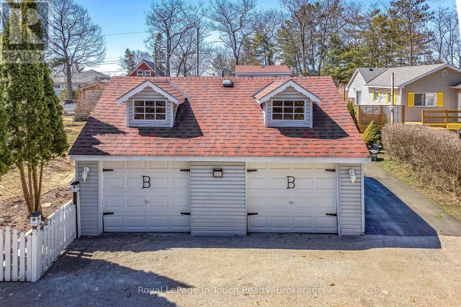 












25 YARWOOD ROAD

,
Tiny,




Ontario
L0L2J0

