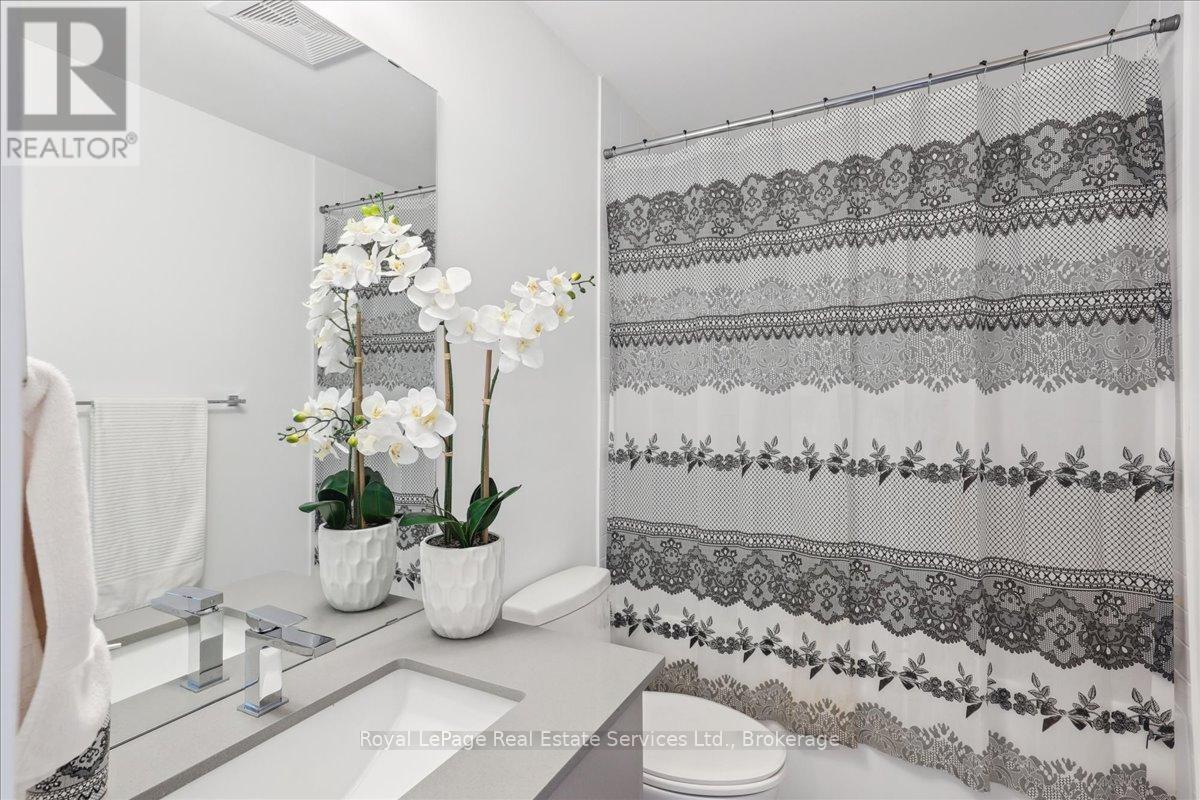 












1112 - 2489 TAUNTON ROAD

,
Oakville (RO River Oaks),




Ontario
L6H3R9

