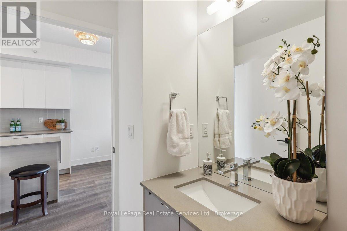 












1112 - 2489 TAUNTON ROAD

,
Oakville (RO River Oaks),




Ontario
L6H3R9

