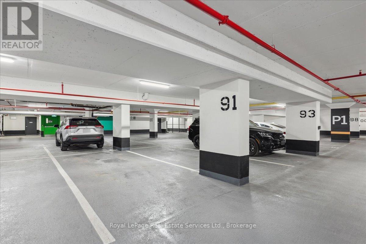 












1112 - 2489 TAUNTON ROAD

,
Oakville (RO River Oaks),




Ontario
L6H3R9

