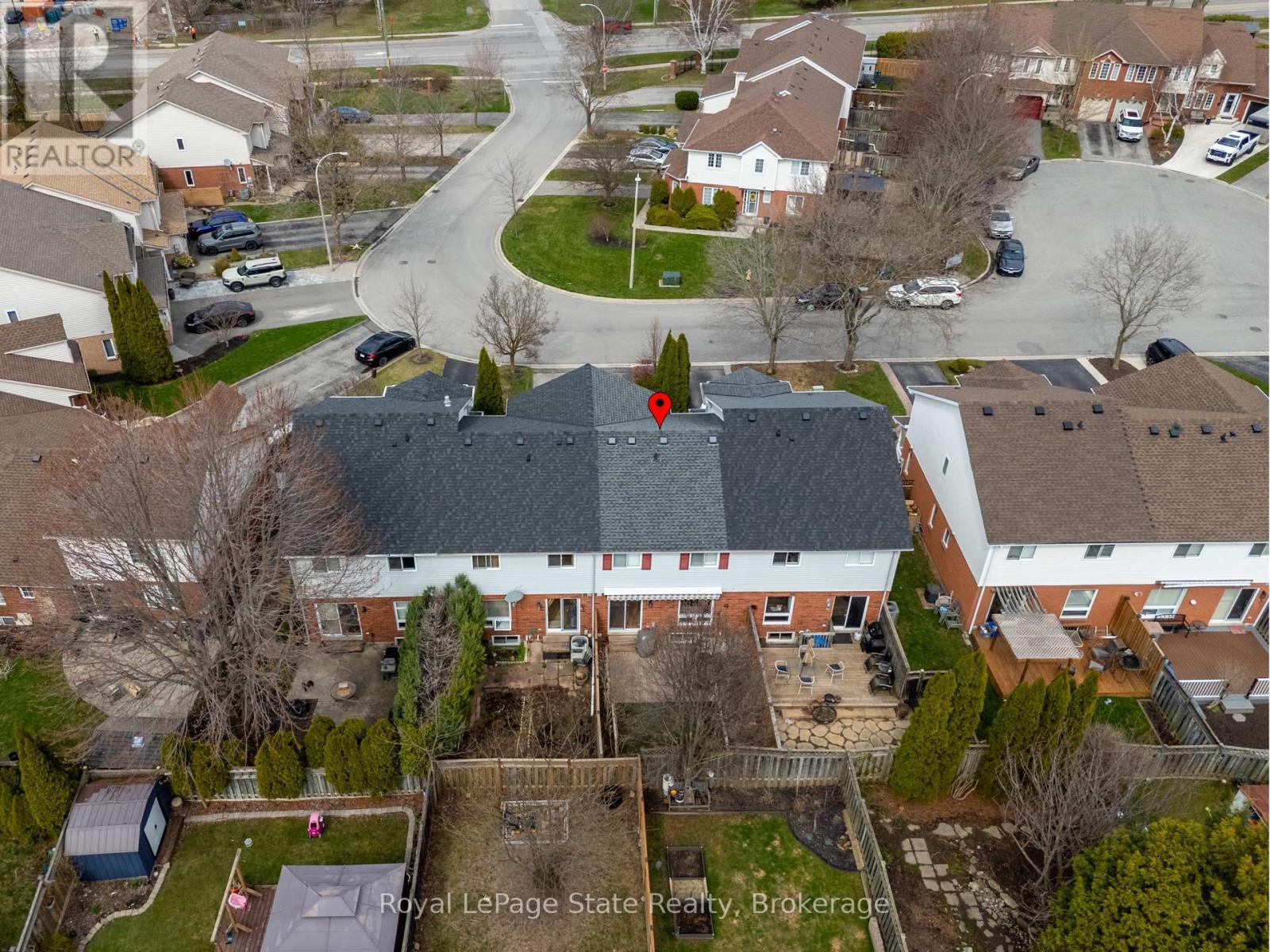 












13 WALKER COURT

,
Grimsby (Grimsby East),




Ontario
L3M5J5

