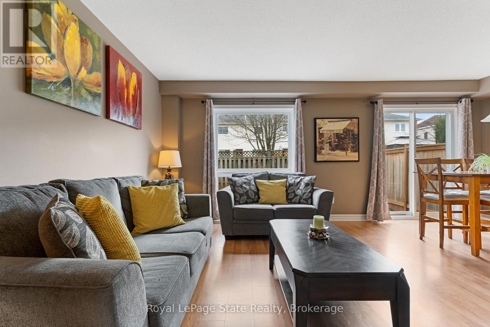 












13 WALKER COURT

,
Grimsby (Grimsby East),




Ontario
L3M5J5

