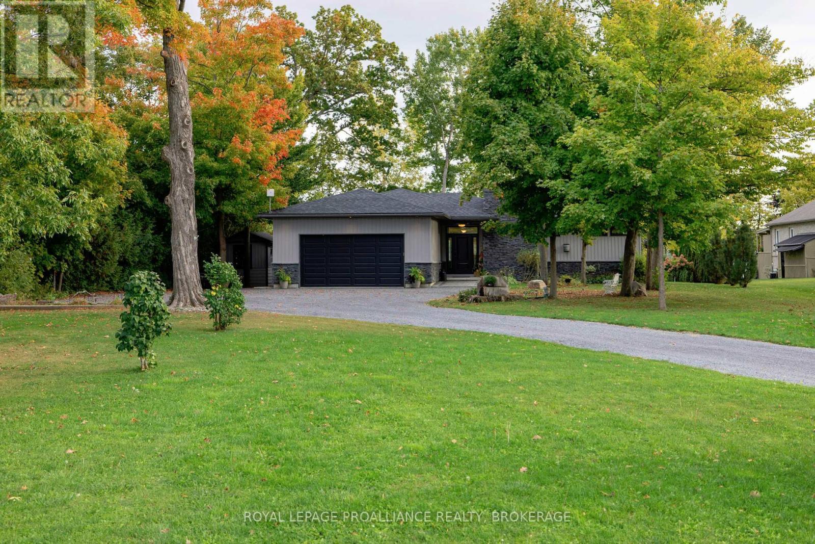 












51 APPLEWOOD COVE DRIVE

,
Greater Napanee (Greater Napanee),




Ontario
K0H1G0

