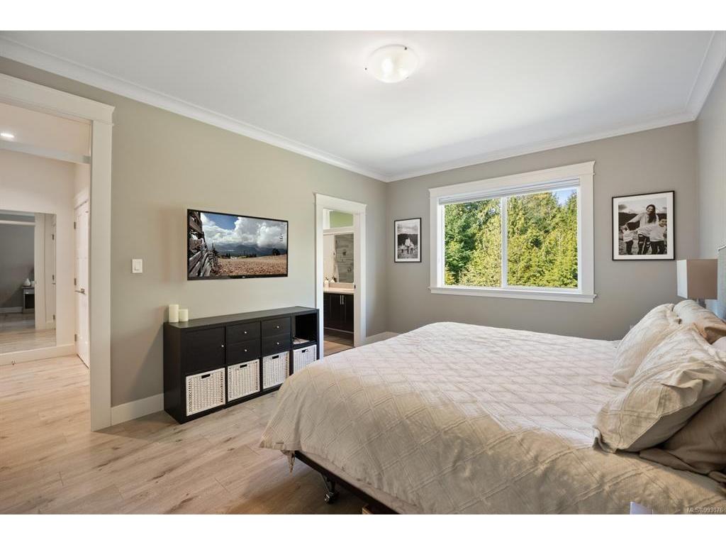 












1146 Crown Isle Boulevard

,
Courtenay,




BC
V9N0E1

