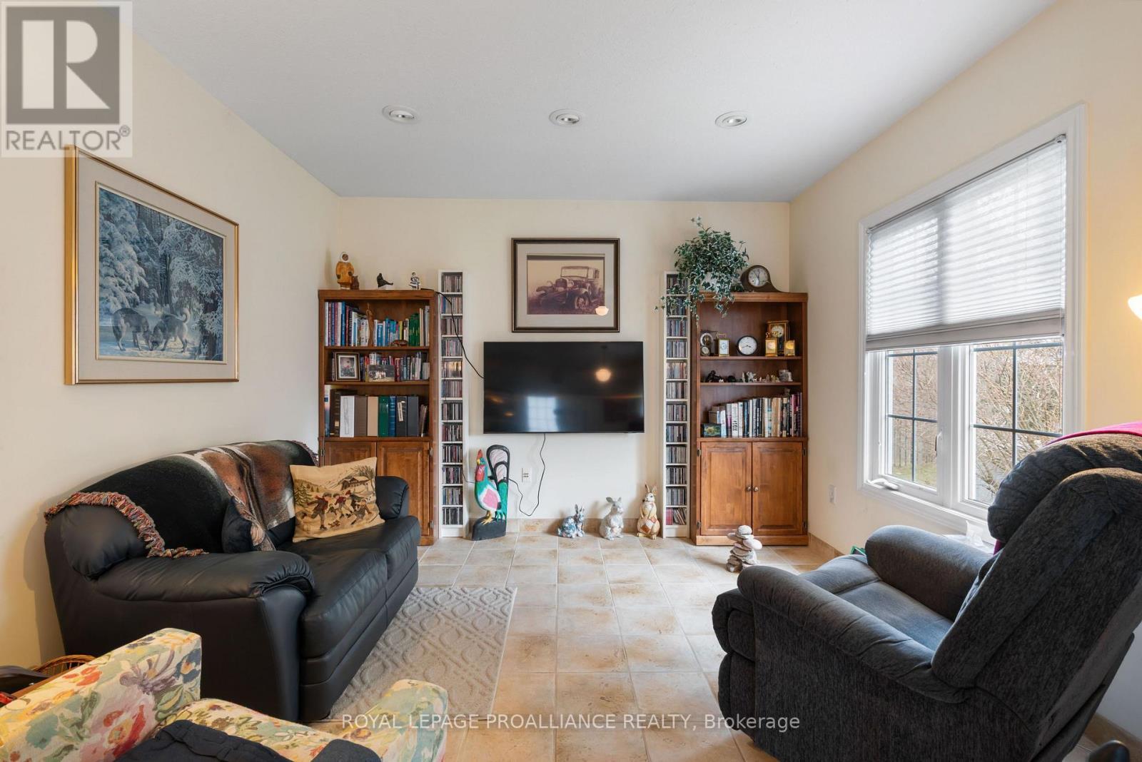 












21 LOYALIST PLACE

,
Brockville,




Ontario
K6V7M5


