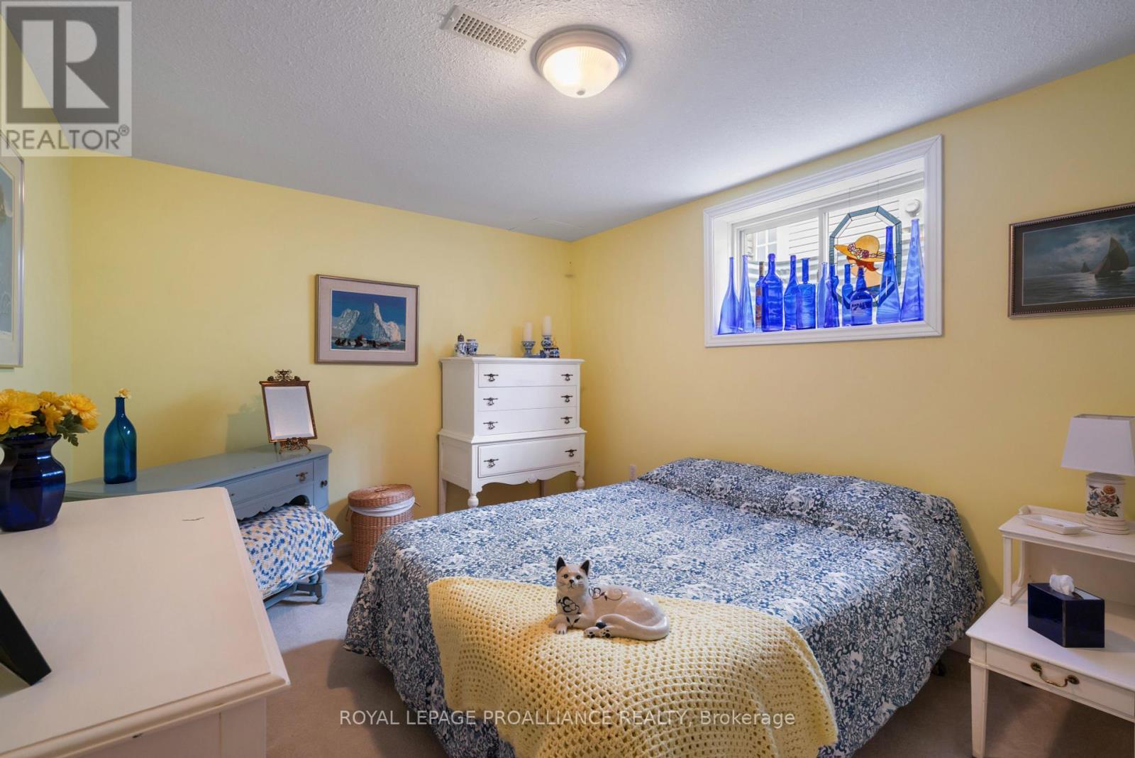 












21 LOYALIST PLACE

,
Brockville,




Ontario
K6V7M5

