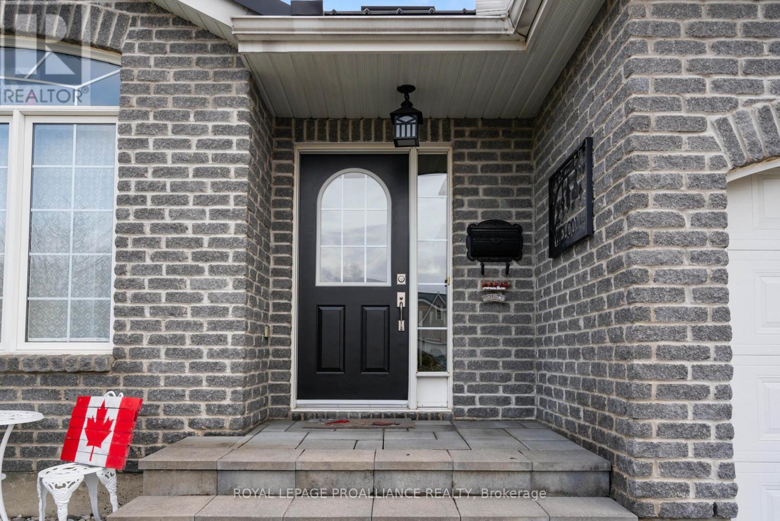 












21 LOYALIST PLACE

,
Brockville,




Ontario
K6V7M5

